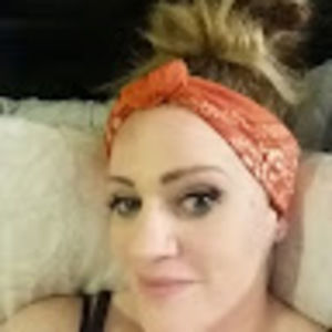 Meet your Posher, Leslie